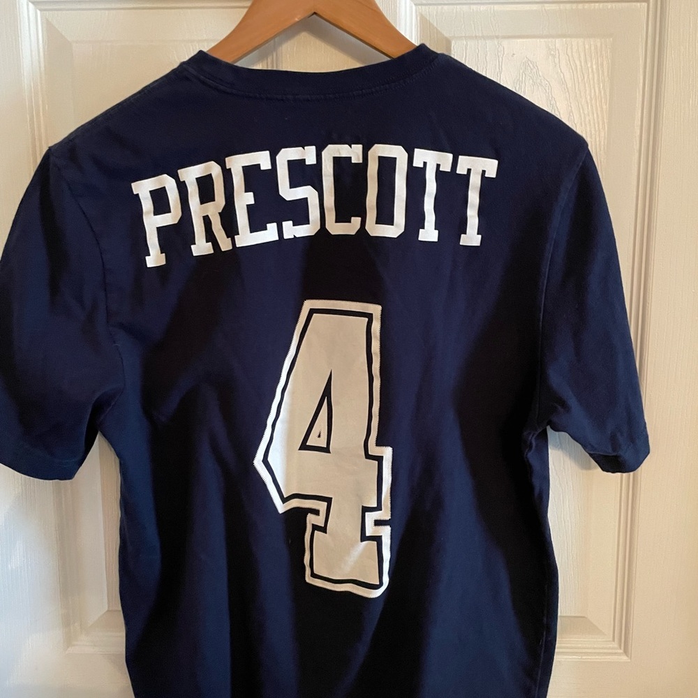 Nike Dallas Cowboys Dak Prescott T-shirt, size Large